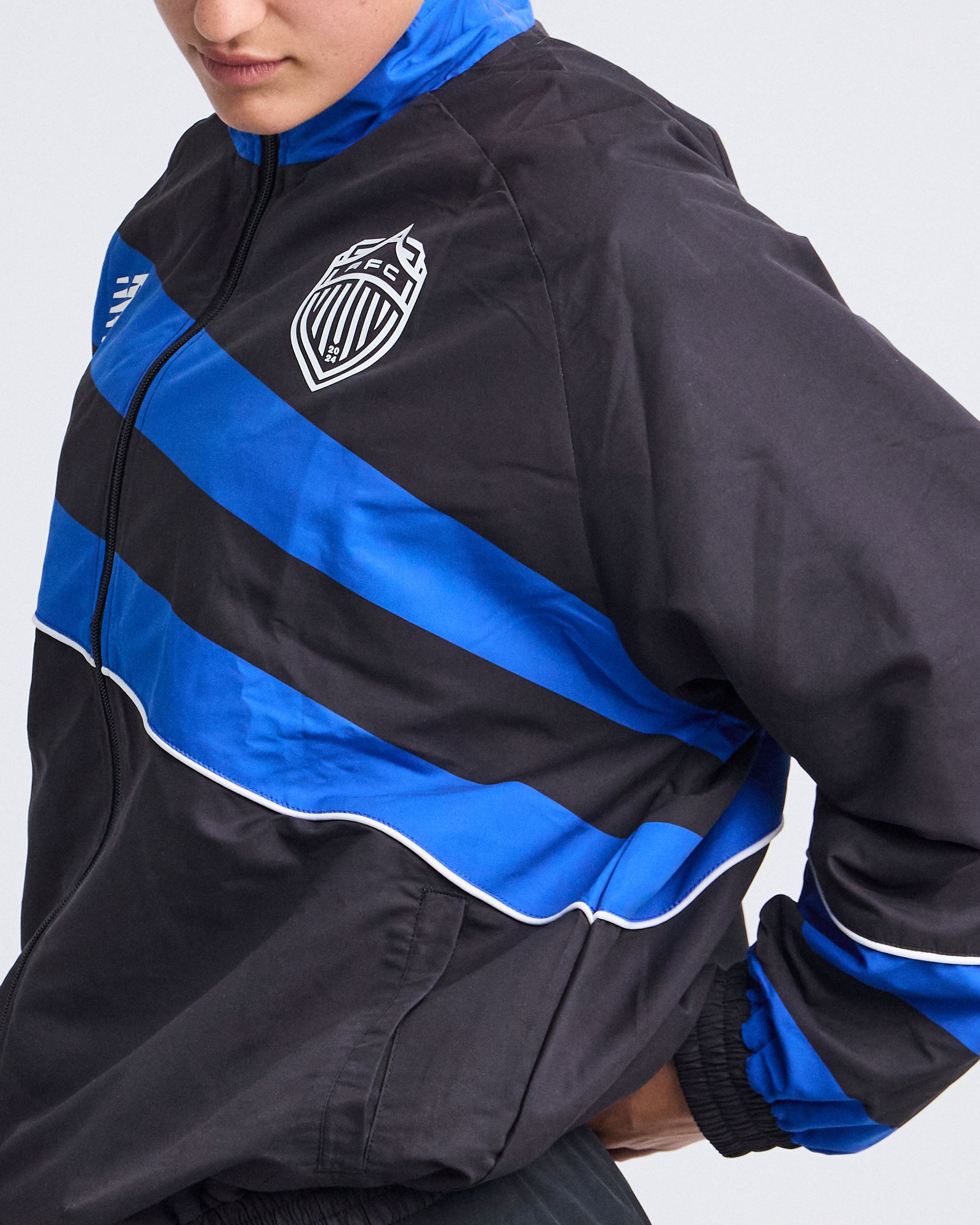 25/26 Unisex Cross Retro Jacket
